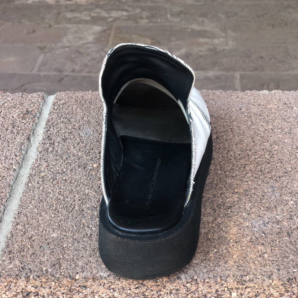 'No Mistake' Sandal by Puro Secret, White Leather, Black Platform, US 8-8.5 - Picture 5 of 7